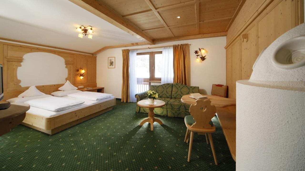 Hotel Erlebnisort Gassenhof Ridanna Esterno foto